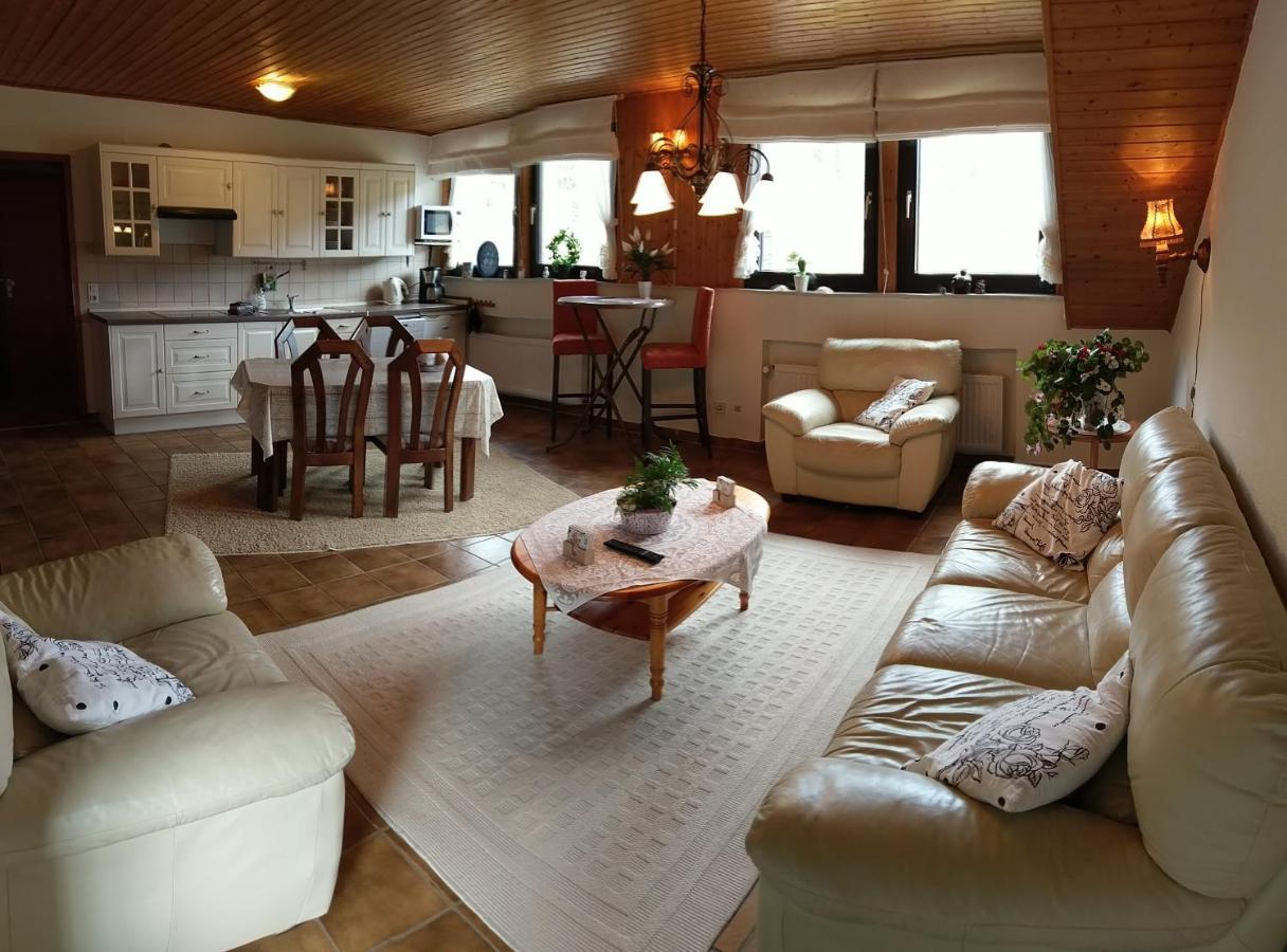Familiehuis Dolve Mürlenbach Esterno foto